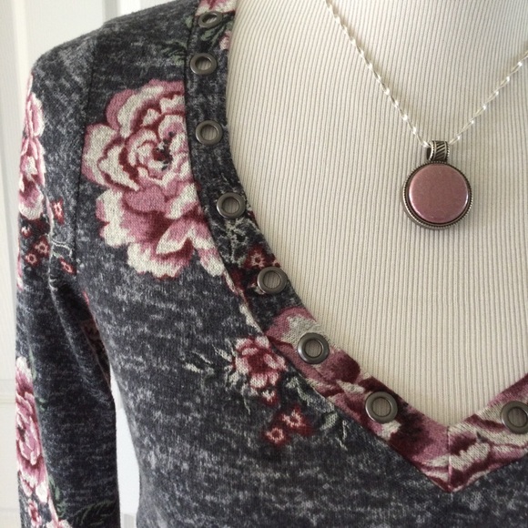 Knit Floral Dress|Tunic Grommet Trim Neckline Gray & Pink S - Picture 4 of 10